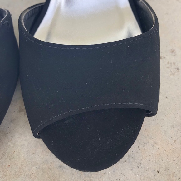 Black suede high heels by, Qupid - Picture 4 of 5